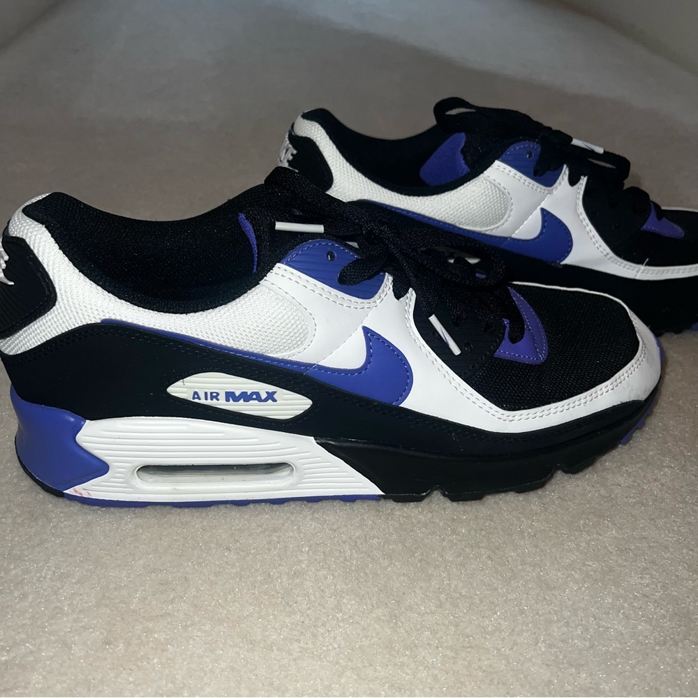 Men’s Nike Air Max size 12